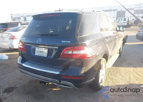 2015 Mercedes-Benz Ml 350 4Matic z USA, uszkodzony, nr VIN 4JGDA5HBXFA537149